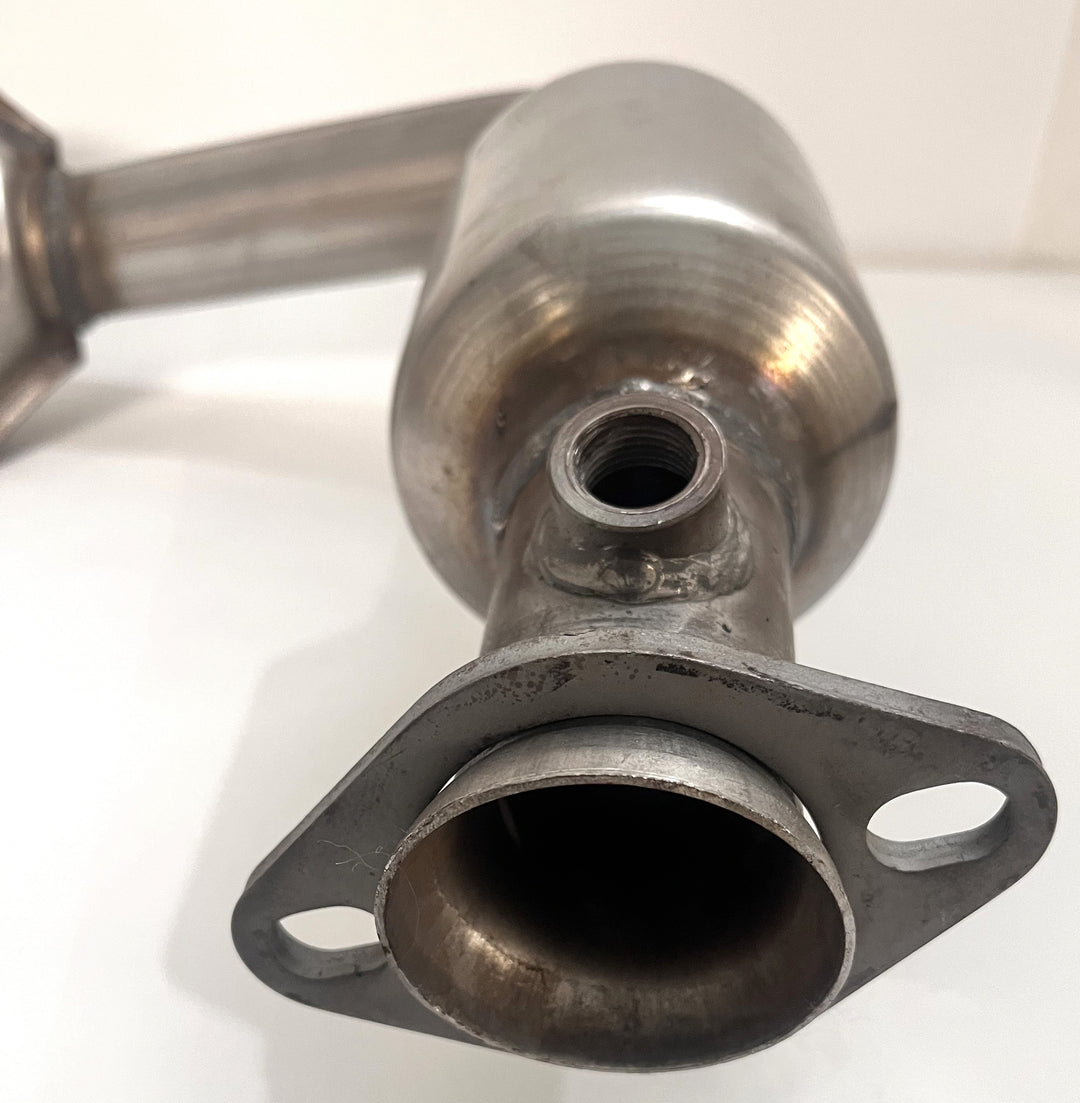 MagnaFlow 93168 Direct Fit Catalytic Converter