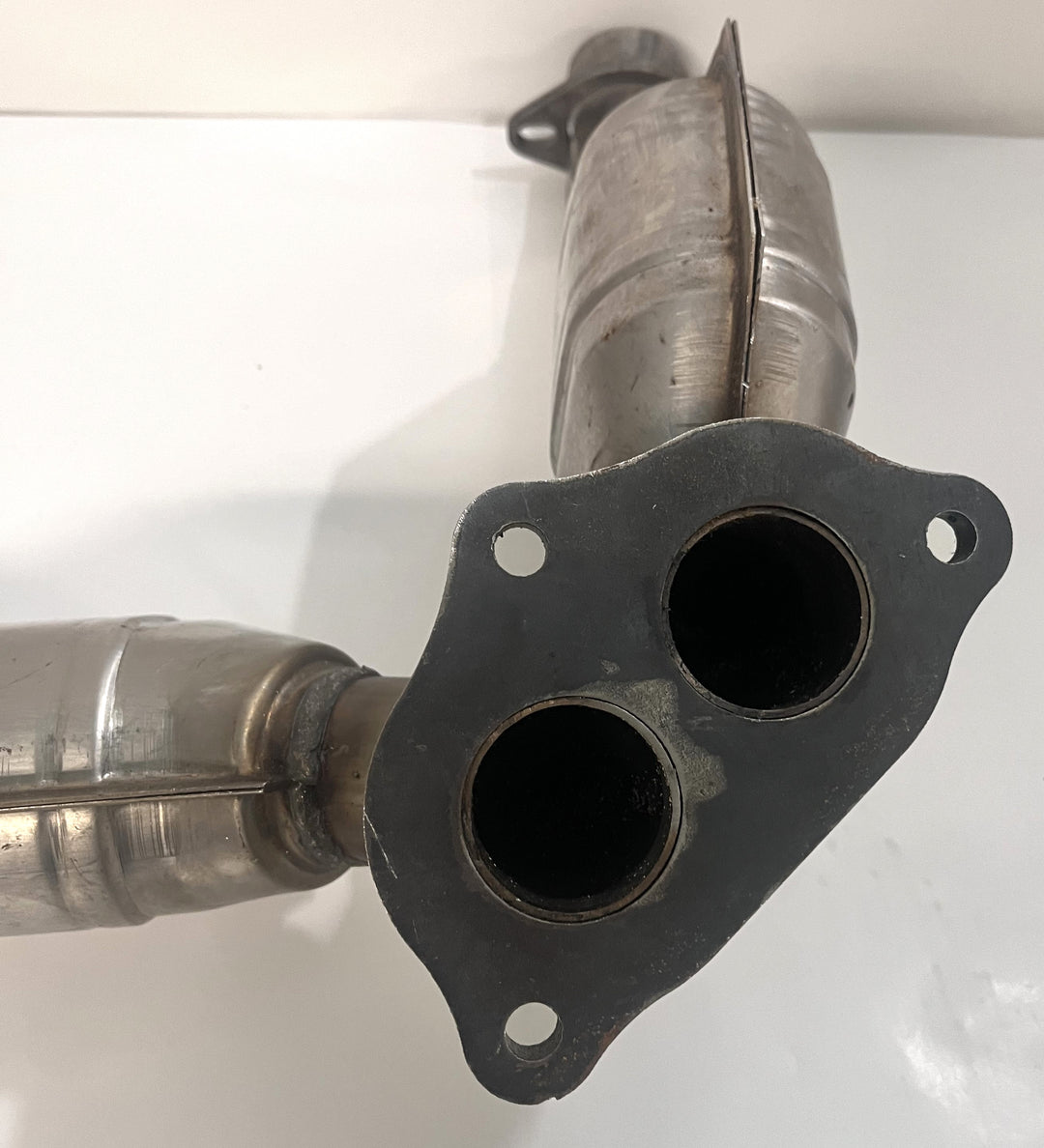 MagnaFlow 93168 Direct Fit Catalytic Converter