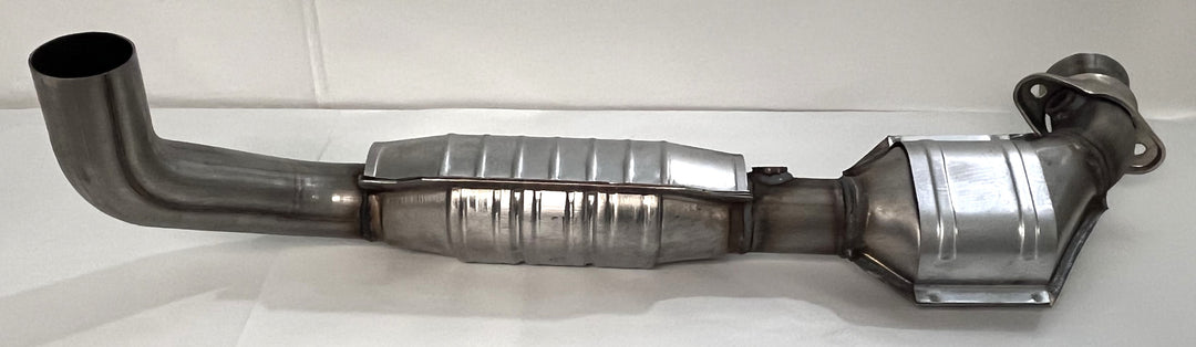 MagnaFlow 49705 Direct Fit Catalytic Converter