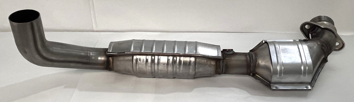 MagnaFlow 49705 Direct Fit Catalytic Converter