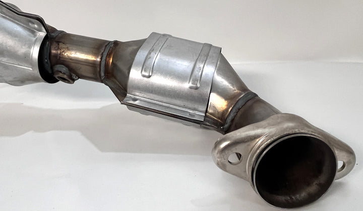 MagnaFlow 49705 Direct Fit Catalytic Converter