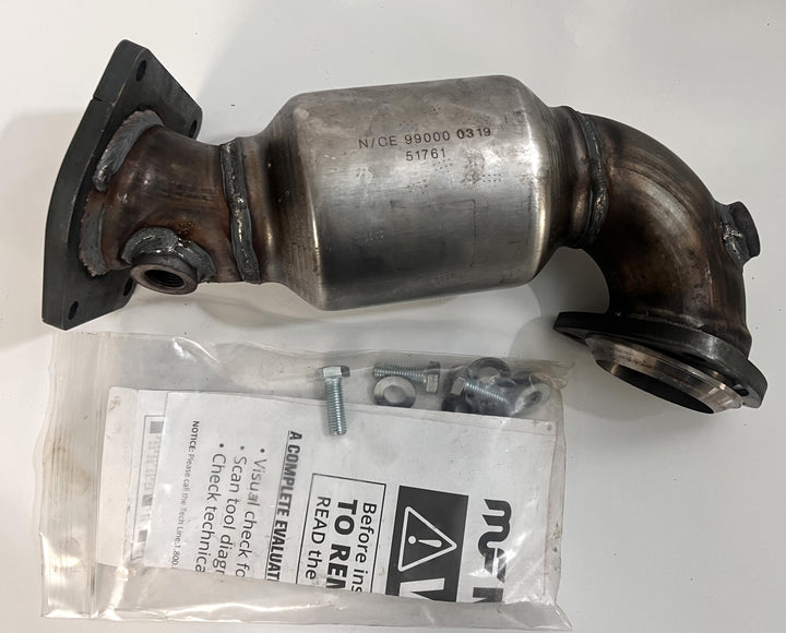 MagnaFlow 24971 Direct Fit Catalytic Converter