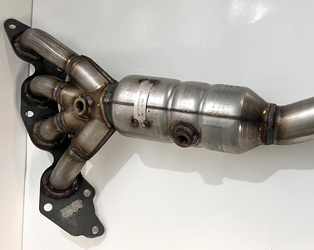 MagnaFlow 24198 Direct Fit Catalytic Converter