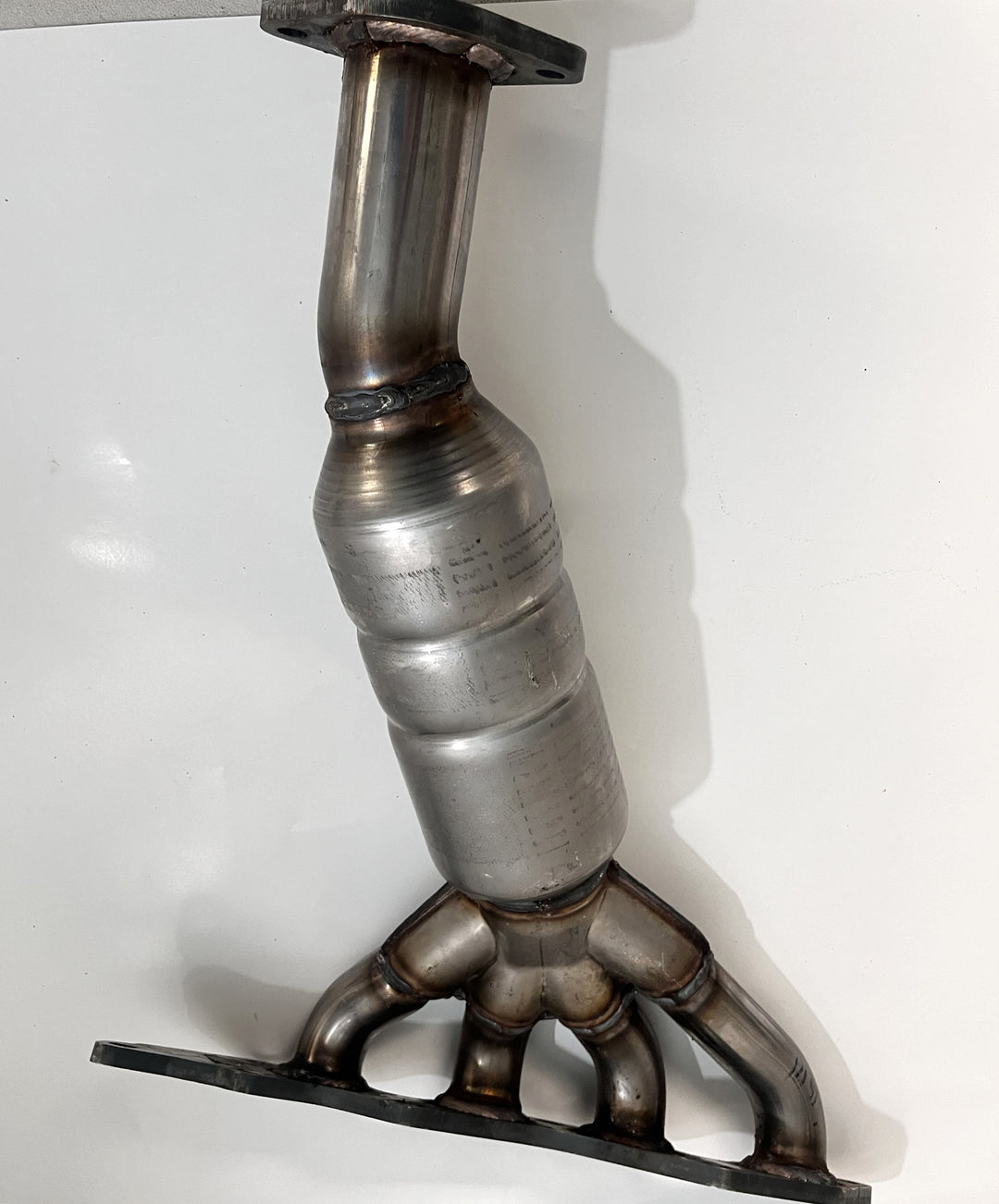 MagnaFlow 24198 Direct Fit Catalytic Converter