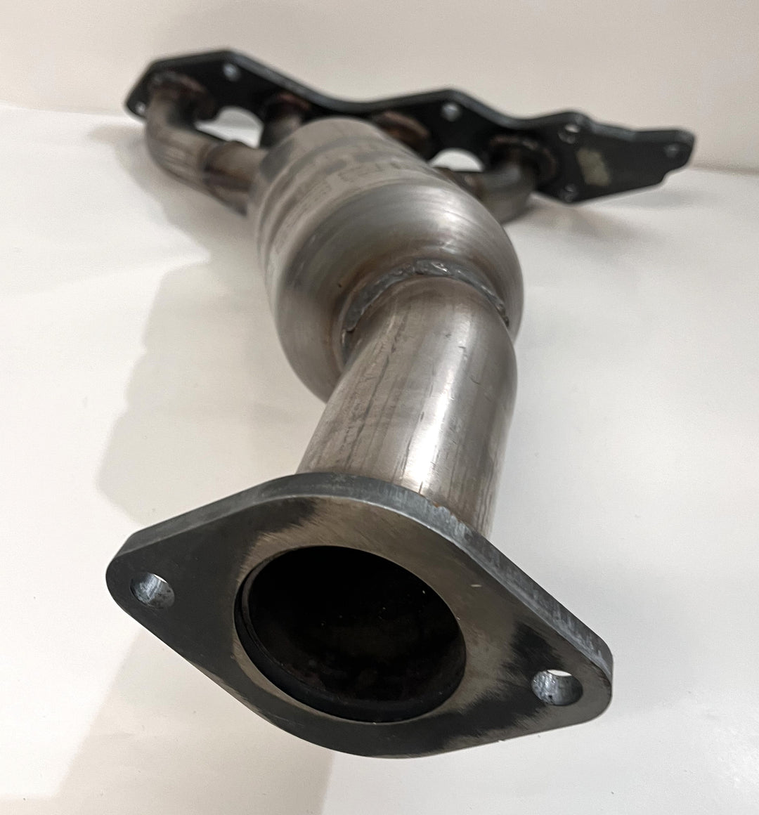 MagnaFlow 24198 Direct Fit Catalytic Converter