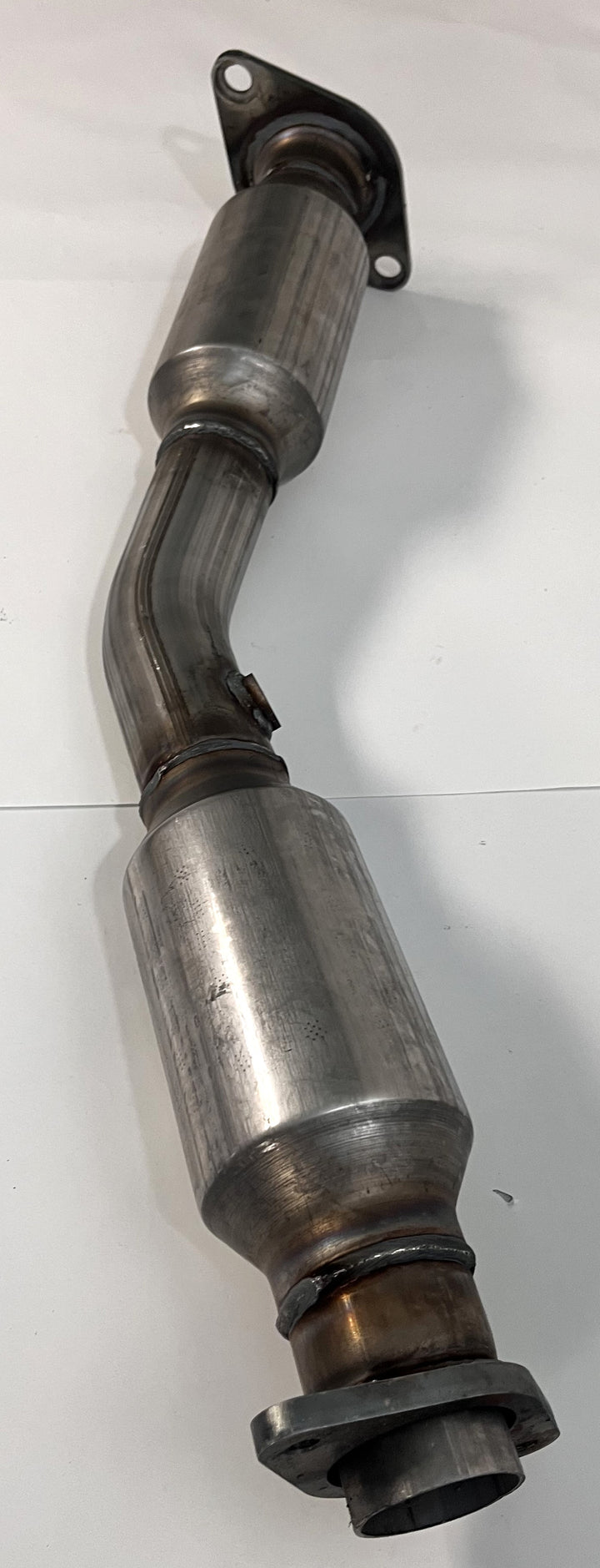 MagnaFlow 49753 Direct Fit Catalytic Converter - NON C.A.R.B. Compliant