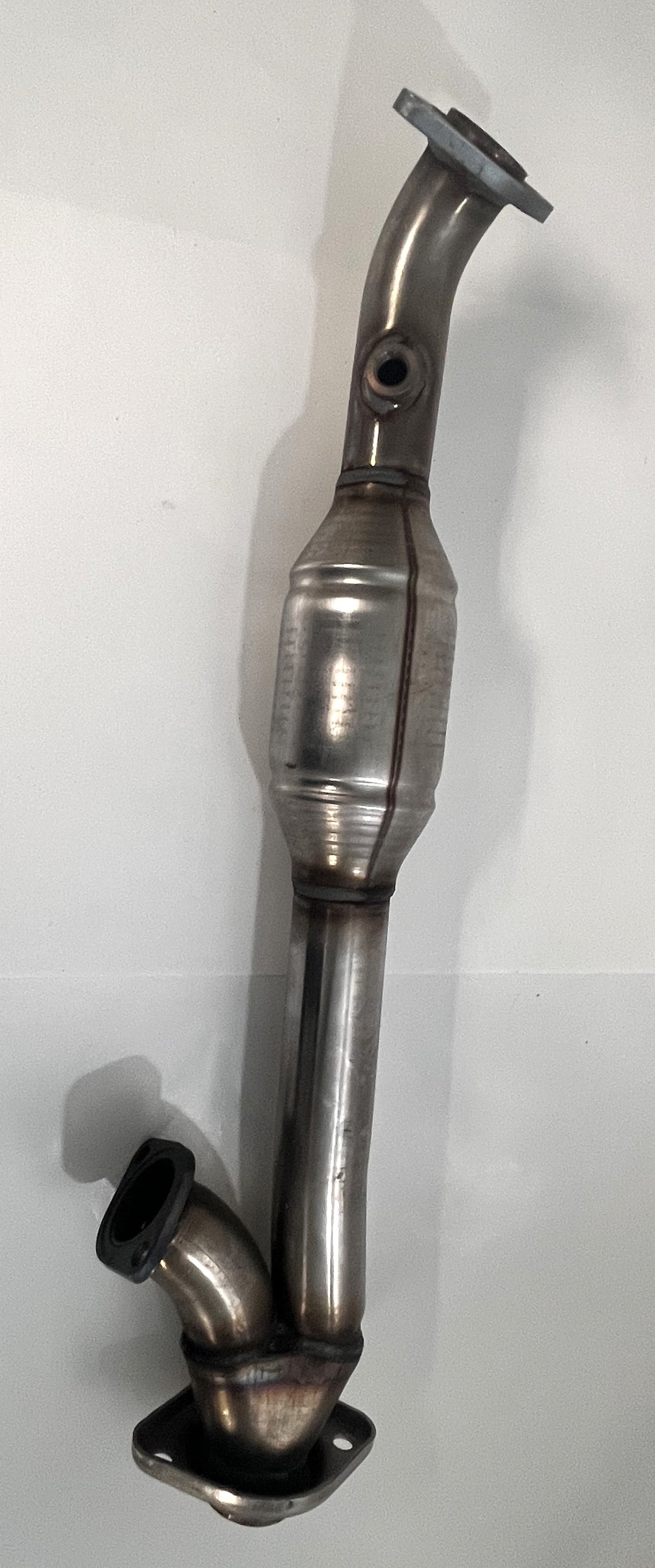 MagnaFlow 49211 Direct Fit Catalytic Converter