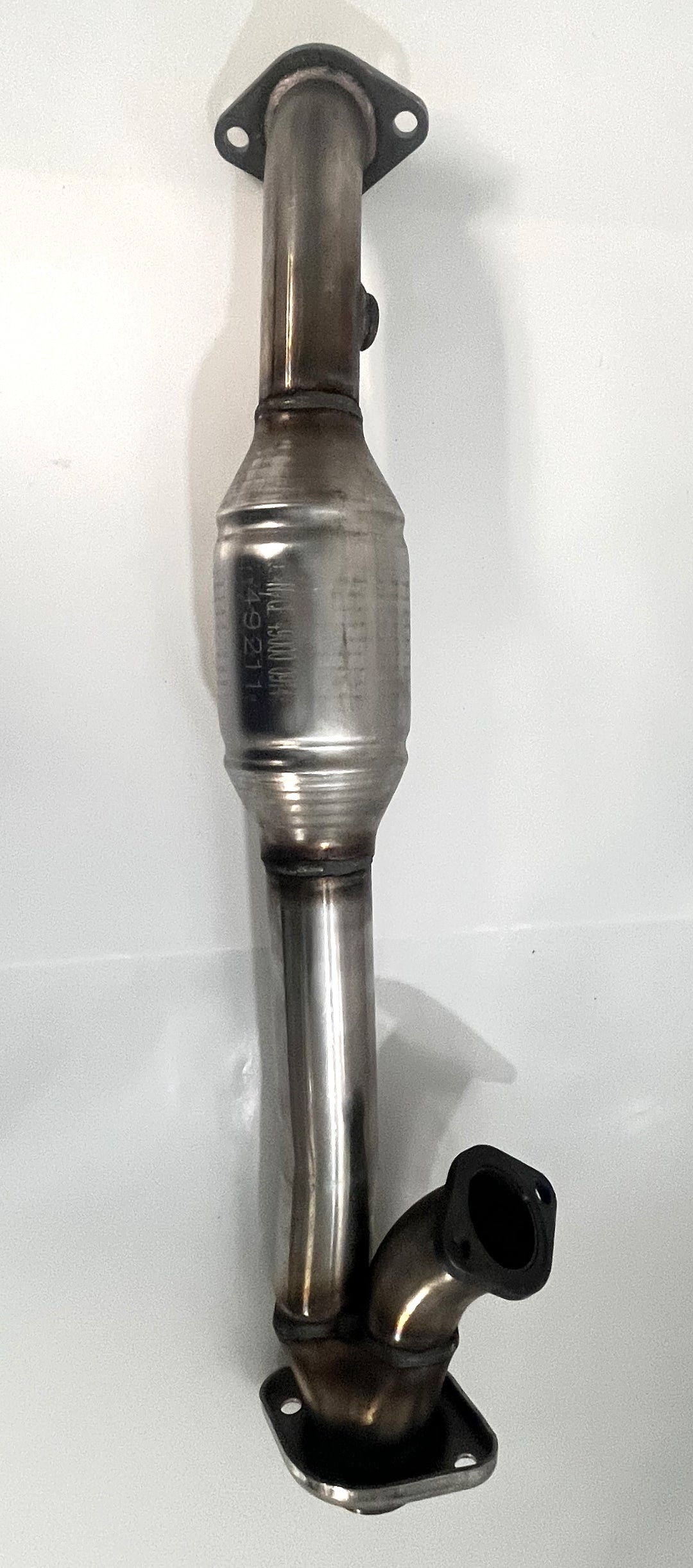 MagnaFlow 49211 Direct Fit Catalytic Converter