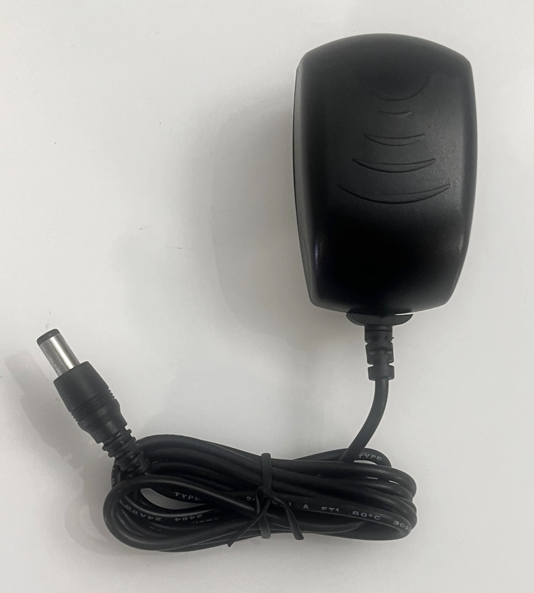 Portable Ultrasound PM 2000 device with AC adapter, gel, and carrying case.