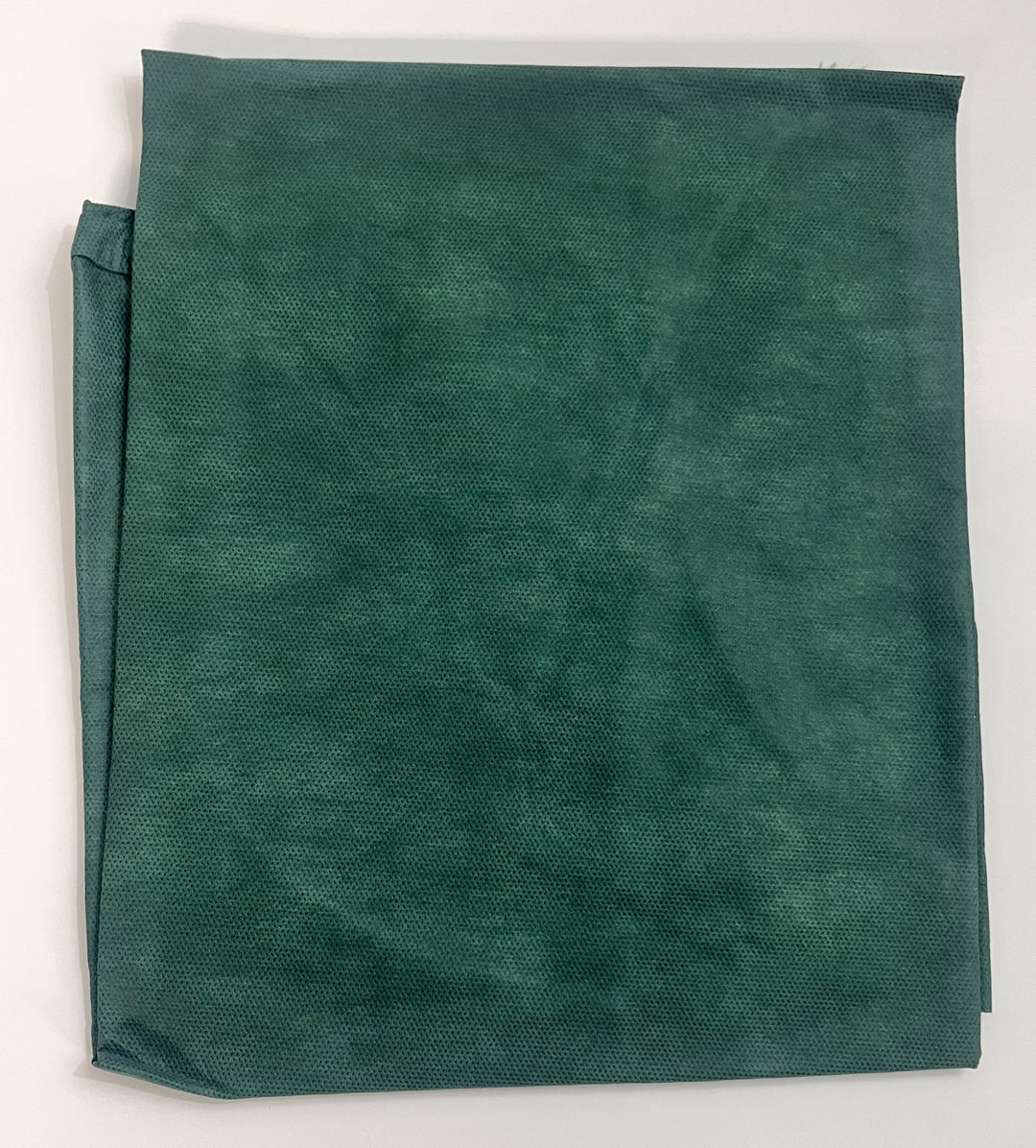 Graham Medical disposable scrub tops, nonwoven green, model 62215 (30-pack), lightweight and breathable for healthcare settings.