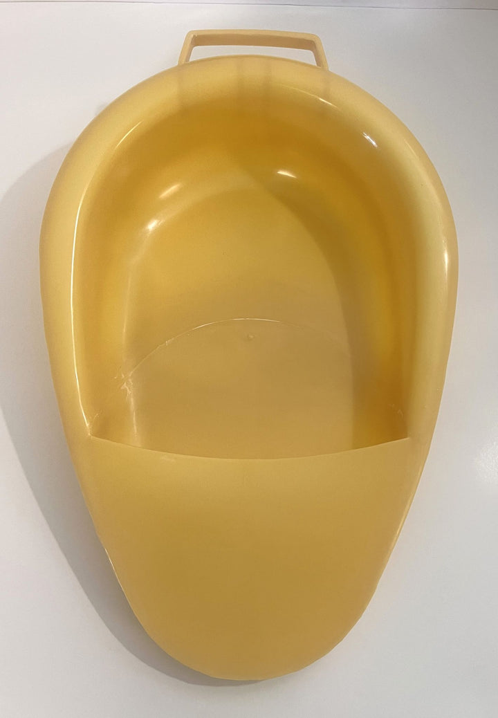 Medegen Large Fracture Bedpan Gold, Disposable Plastic (12-Pack)