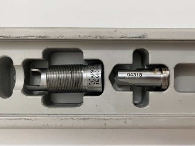 Aesculap TE663 Stainless/04318: High-quality instruments with holder, offering durability and precision for surgical applications. Made from stainless steel.