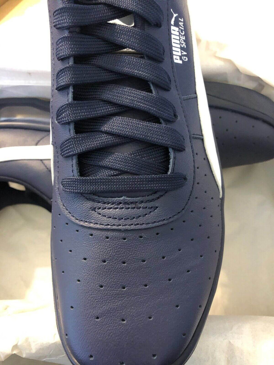 Men's GV Special Reversed sneakers in navy blue/white (392271 02), size 13, featuring classic design, comfort, and durable construction.