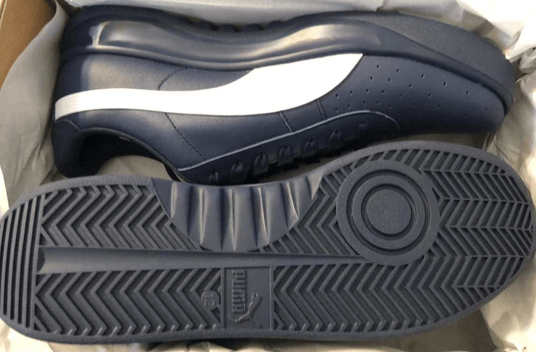Men's GV Special Reversed sneakers in navy blue/white (392271 02), size 13, featuring classic design, comfort, and durable construction.