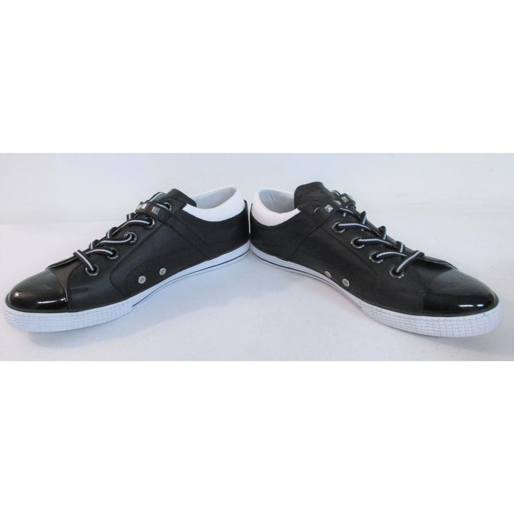 Sleek black Robin's Jean Nathan sneakers for men, featuring a stylish design with logo detailing and a comfortable, modern silhouette.