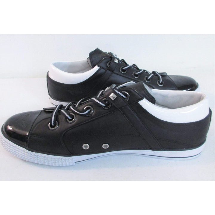Sleek black Robin's Jean Nathan sneakers for men, featuring a stylish design with logo detailing and a comfortable, modern silhouette.