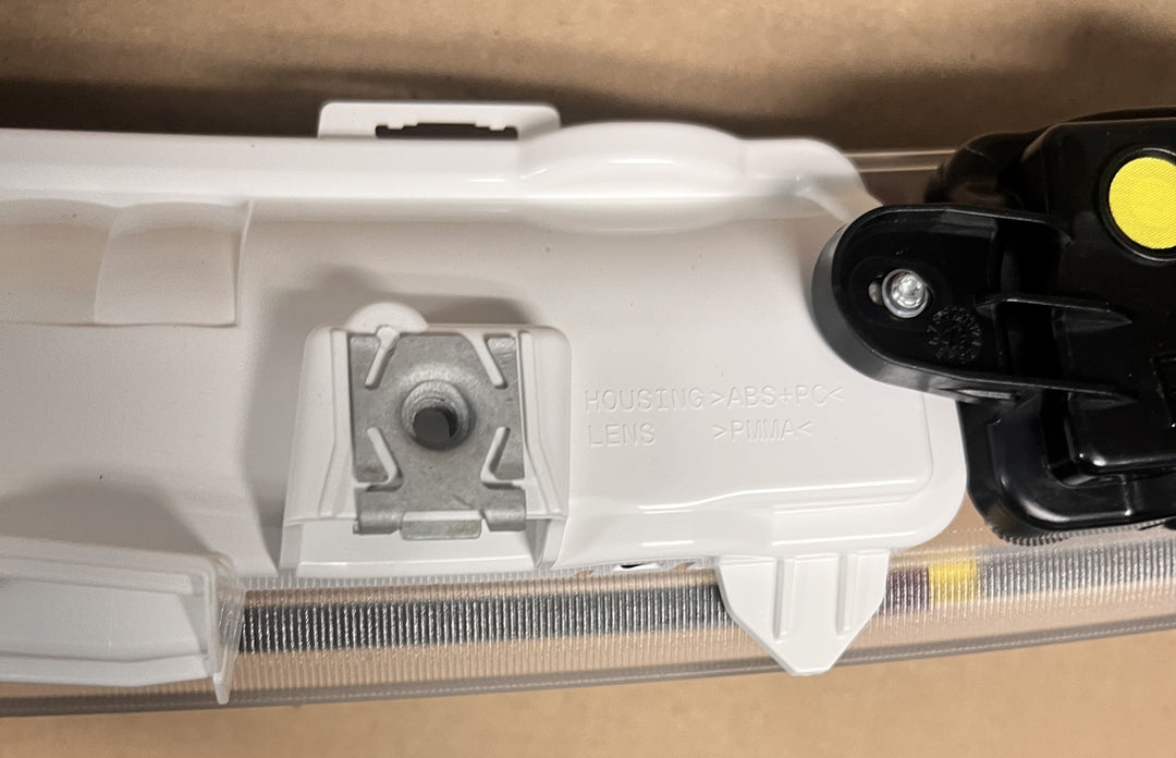OEM Lucid Air P11-L130L1-08 Nose Lamp SAE LED Front Grille 2022-2024