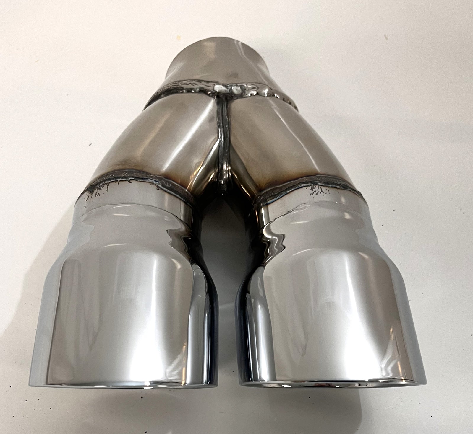 MagnaFlow 35226 Stainless Steel Exhaust Tip 2.25"