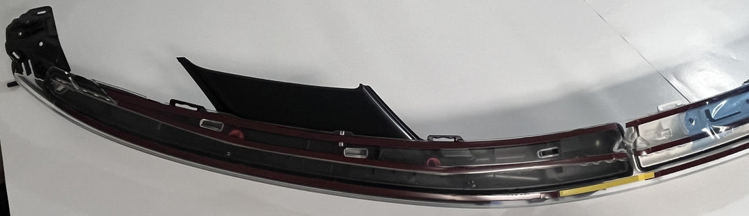 OEM Lucid Air P11-L130L1-08 Nose Lamp SAE LED Front Grille 2022-2024