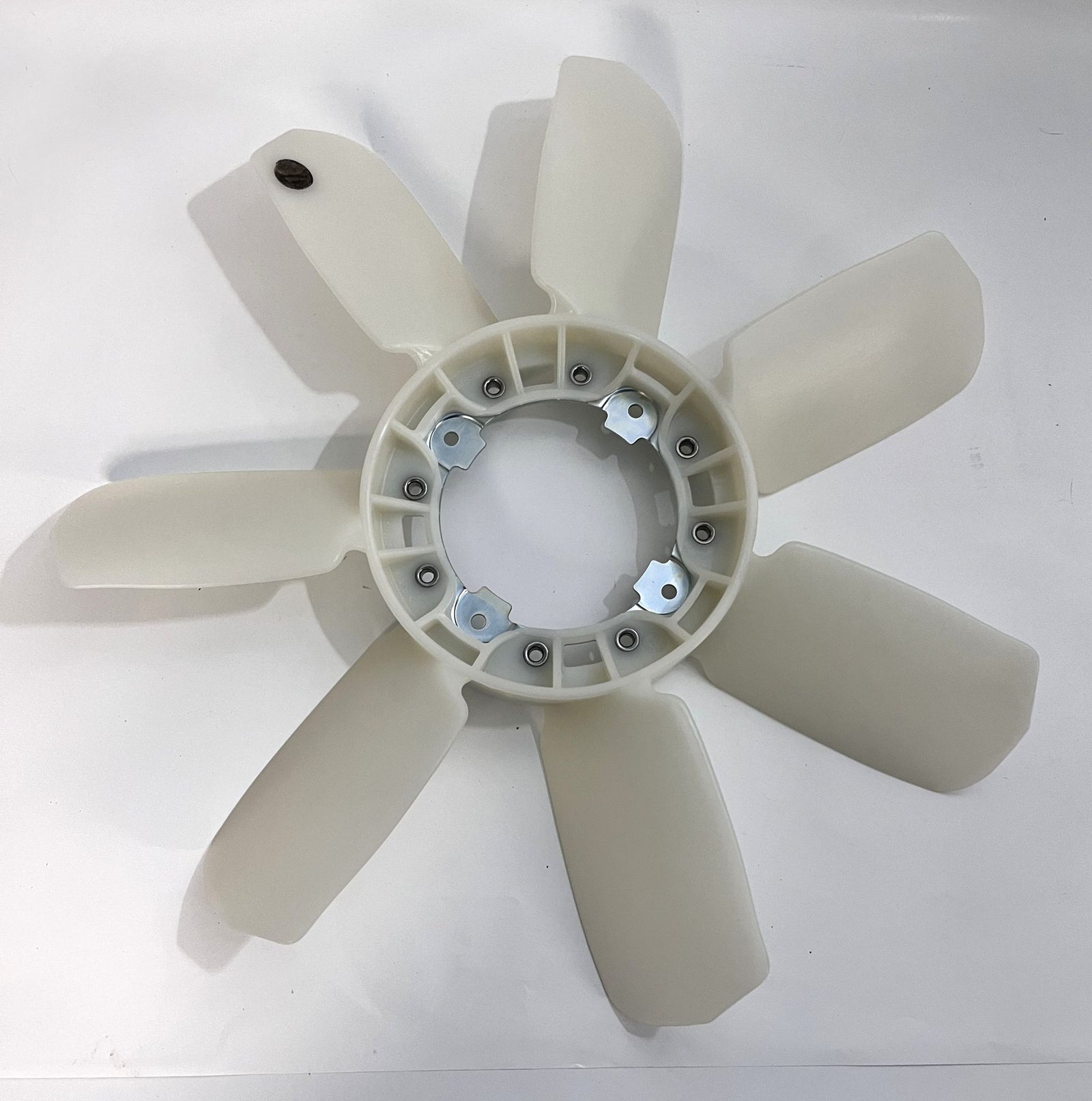 AISIN FNT-016 Engine Cooling Fan Blade, durable and high-performance for optimal engine cooling.