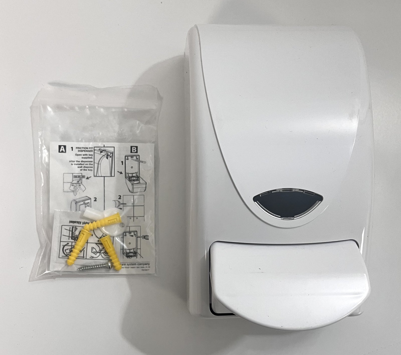 Deb White Curve 1 Liter Soap Dispenser (Lot of 6)