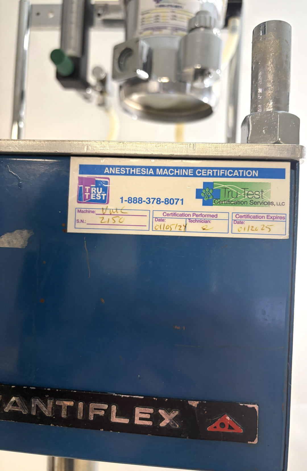 Quantiflex VMC Veterinary Anesthesia Machine w/ Isoflurane Vaporizer &amp; Gas-Vak