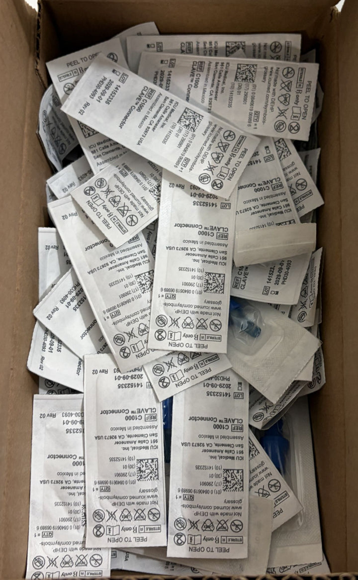 ICU C1000 Clave Connector, Needle-Free Valve, 100/Case