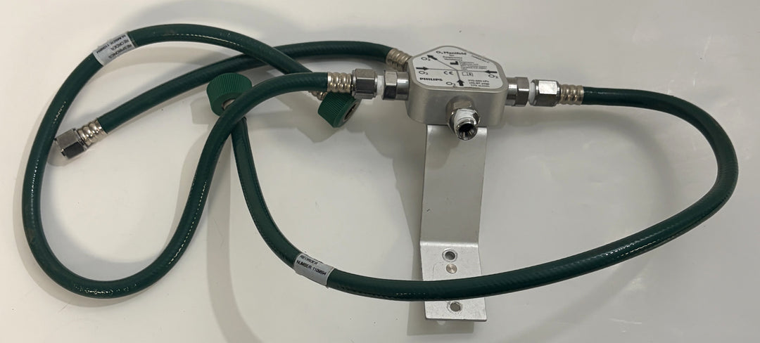 Philips Respironics O2 manifold assembly 1109668 Rev C with three attached green oxygen hoses for V60 ventilators, pre-owned, PHENTERSALES