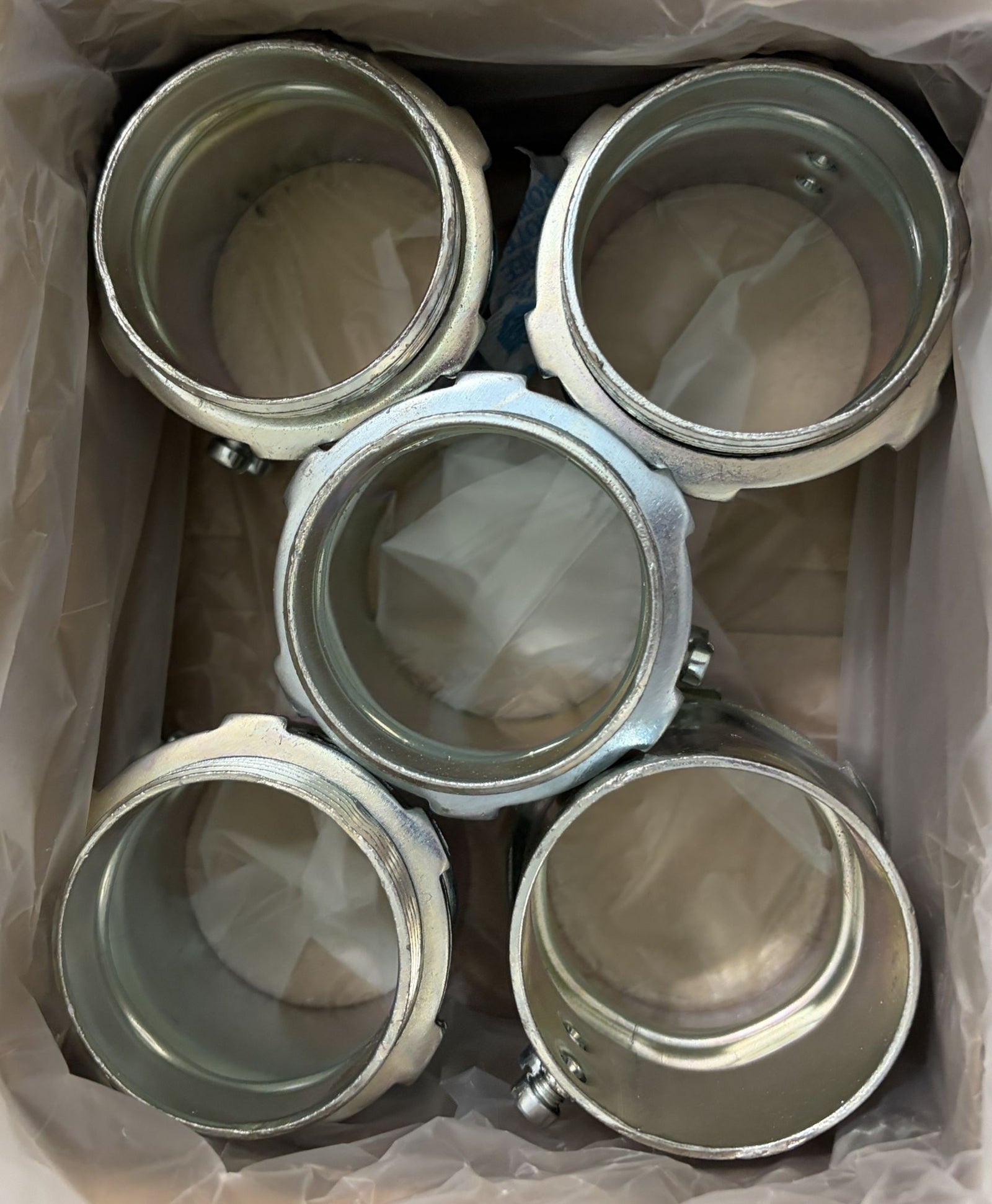 Eaton Crouse-Hinds 455 2" EMT Set Screw Type Box Connector (Box of 5)