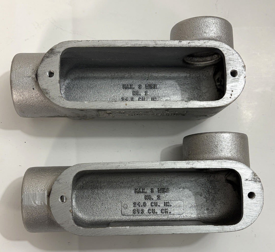 Eaton Crouse-Hinds LR448 1-1/4" Form 8 Conduit Outlet Body (Box of 2)