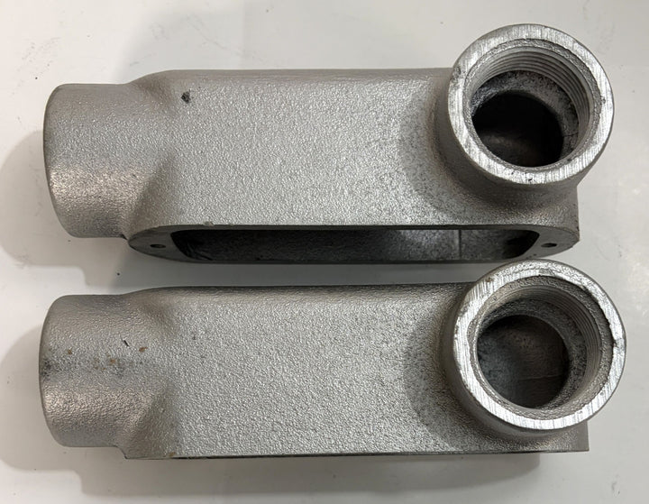 Eaton Crouse-Hinds LR448 1-1/4" Form 8 Conduit Outlet Body (Box of 2)