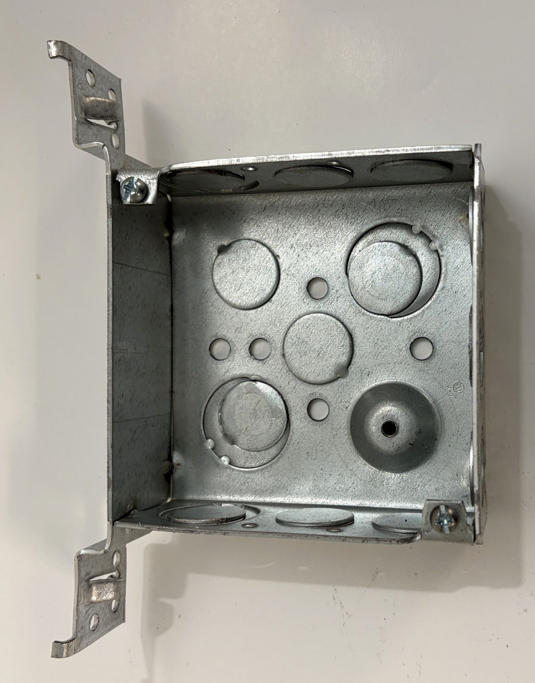 Eaton Crouse-Hinds TP423 4" Square Box, 1-1/2" Deep (25/Box)