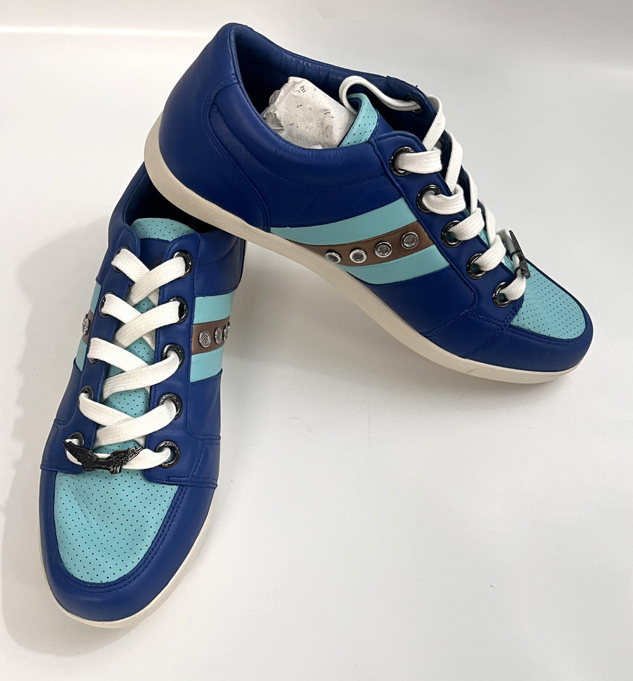 Robin's Jean Maddox men's fashion sneakers in size 11, featuring a sleek design with metallic accents and durable rubber sole.