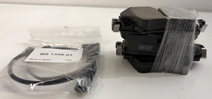 Akebono EURO1892 Ceramic Disc Brake Pads Front/Rear Kit OEM New