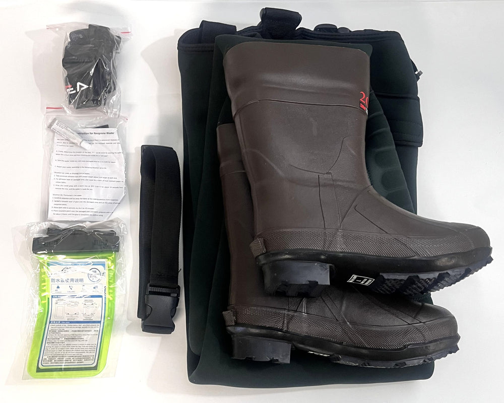 HISEA Neoprene Chest Waders with 200G insulated bootfoot design, waterproof, size 7