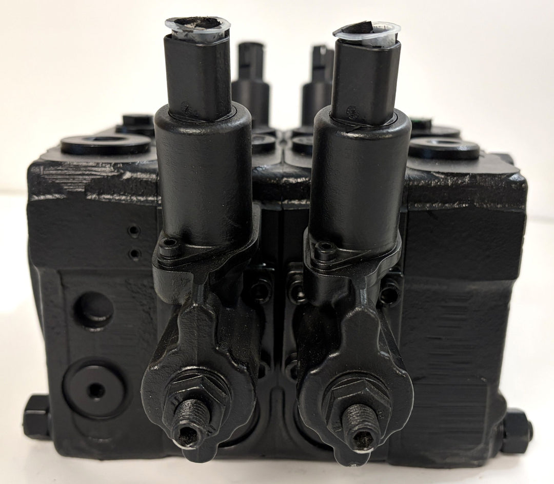 Walvoil 7GH355001 New OEM Hydraulic Directional Control Valve