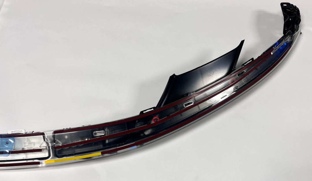 Front view of Lucid P11-L130K1-08 Nose Lamp SAE with Platinum and Polish Foil finish, OEM 2022–2025.
