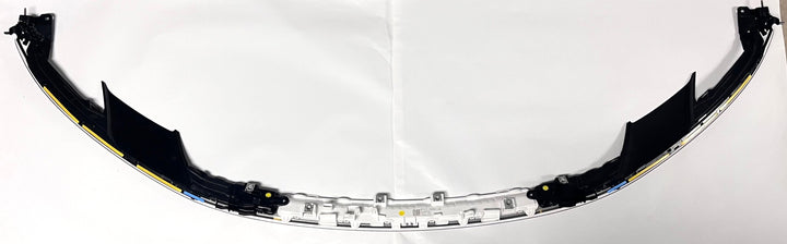 Front view of Lucid P11-L130K1-08 Nose Lamp SAE with Platinum and Polish Foil finish, OEM 2022–2025.
