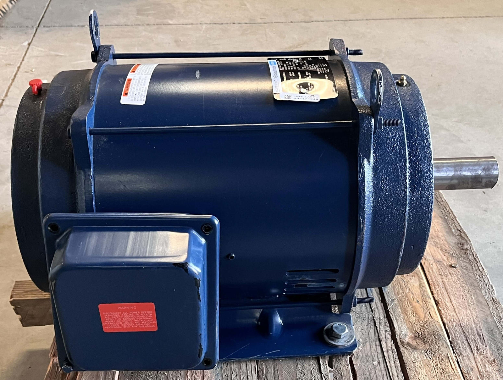 Marathon Globetrotter Leeson GT0059 15HP/10HP motor, new with scuffs, 3 screws missing, ships freight.