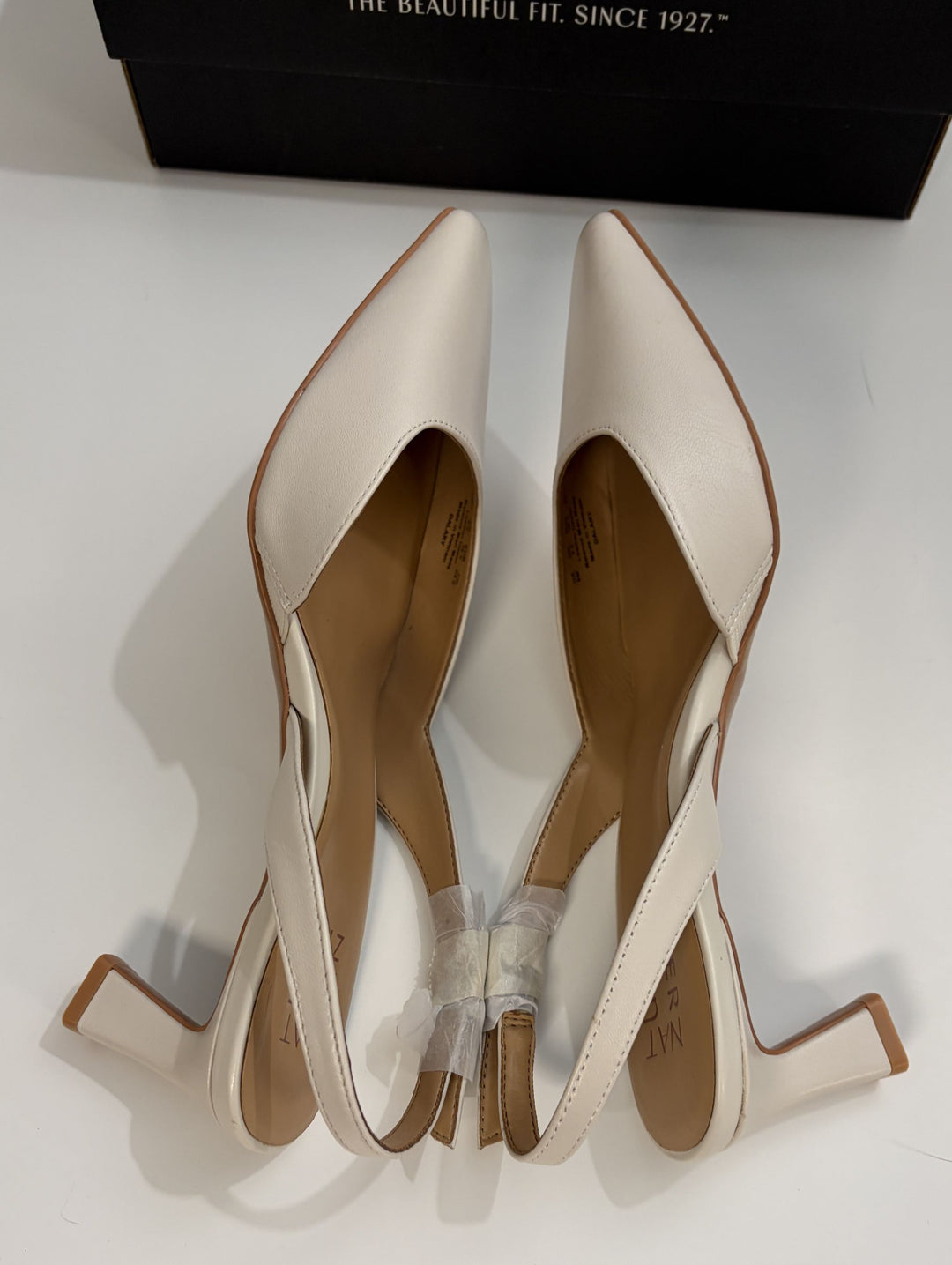 Naturalizer Dalary Satin Pearl Lea Dress Shoe Size 8 Medium Women&