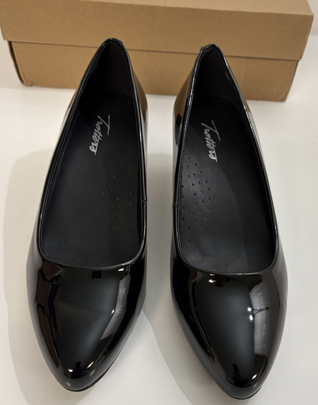 Trotters Kiera Heels Black Size 8 Wide Women&