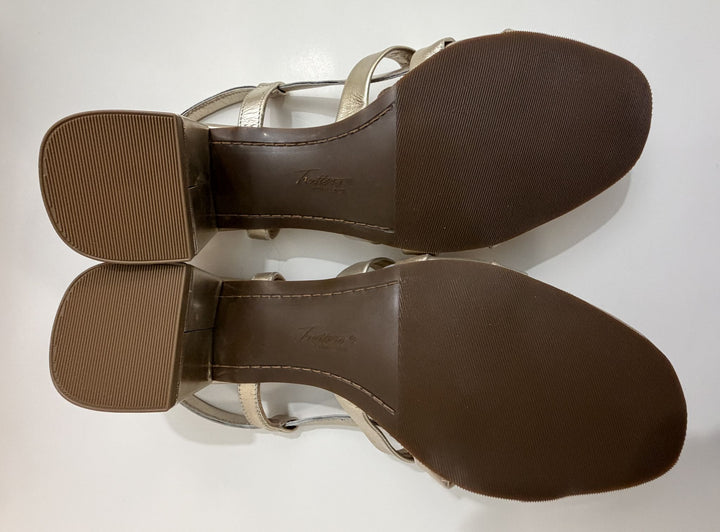 Trotters Luna Heeled Sandal Champagne Size 9.5 Medium