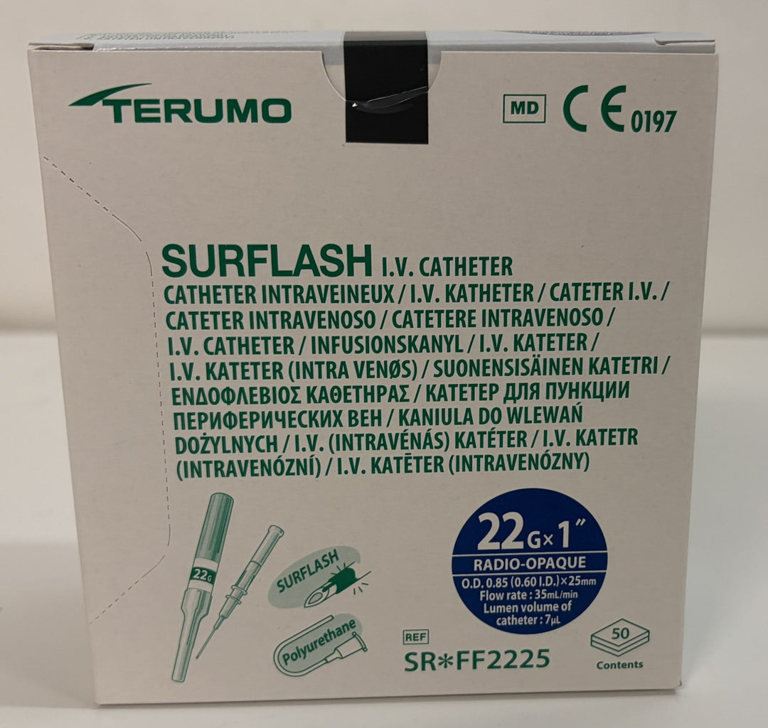 Box of Terumo Surflash intravenous catheters 22 gauge by 1 inch, featuring multilingual labeling and product specifications for medical use.