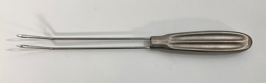 V. Mueller Cobb-Ragde Needle with a 40° angled tip and stainless steel finish