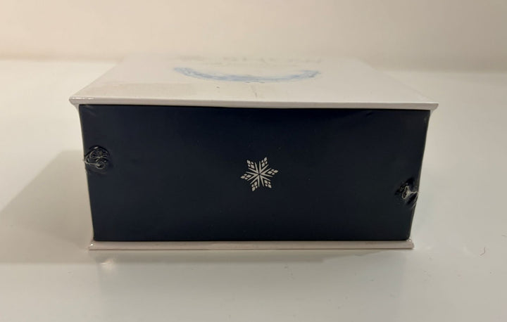 Snow branded packaging box for an LED mouthpiece whitening device, featuring a minimalist design with a snowflake logo on a dark blue side panel.