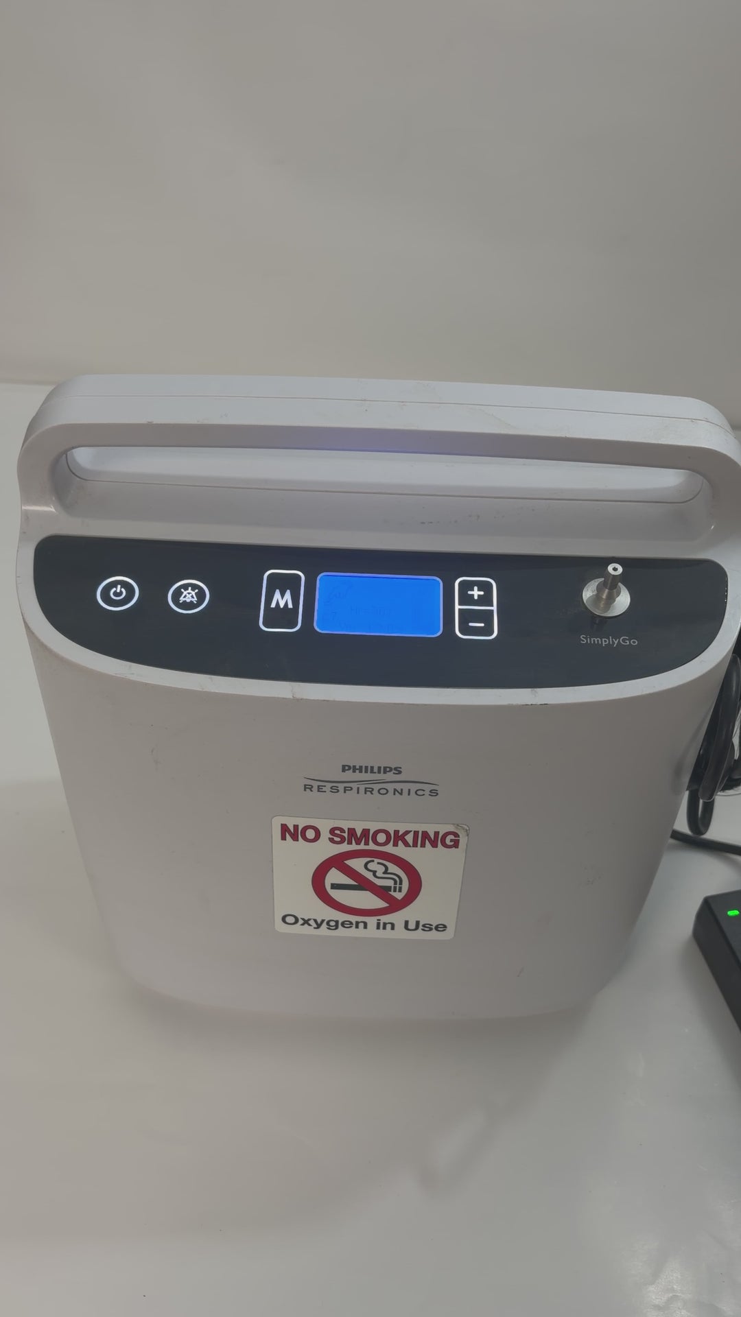 Philips Respironics SimplyGo (Ref 1068987) – For Parts or Repair (Includes Cart &amp; Adapters)