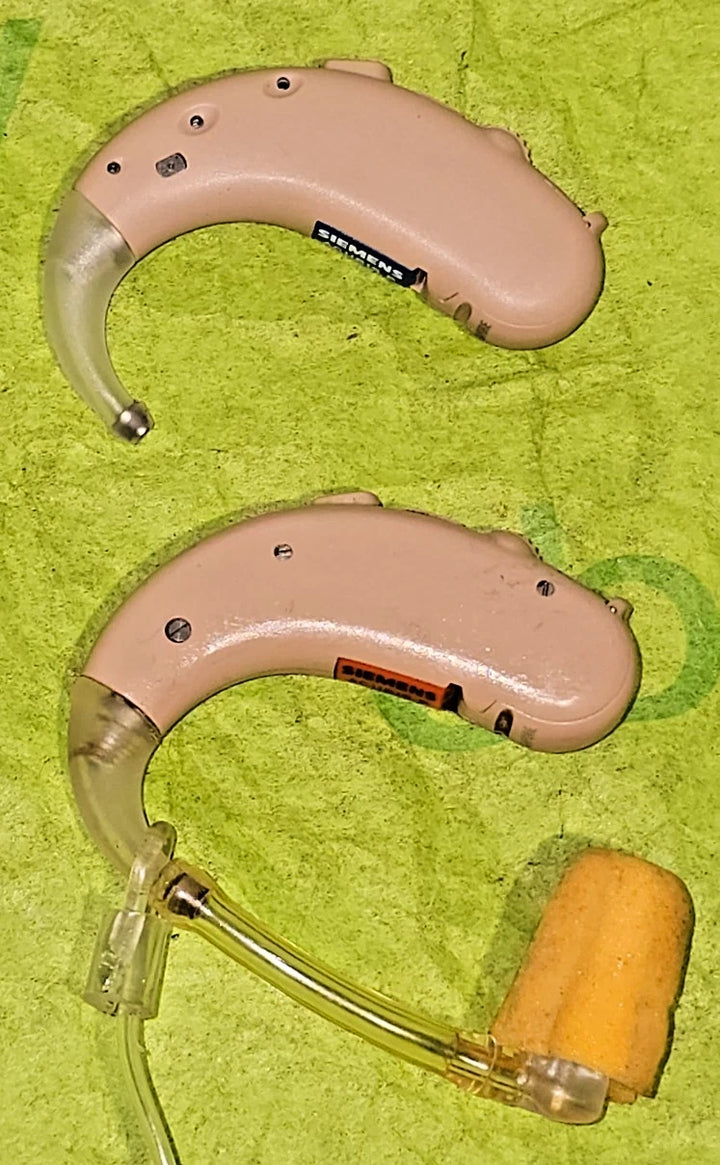 PAIR of Siemens Fast P BTE Hearing Aids