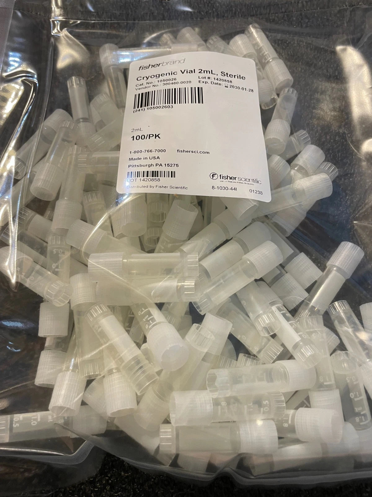 100 Thermo Scientific 1050026 Externally Internally Threaded Cryogenic EXP 2/30