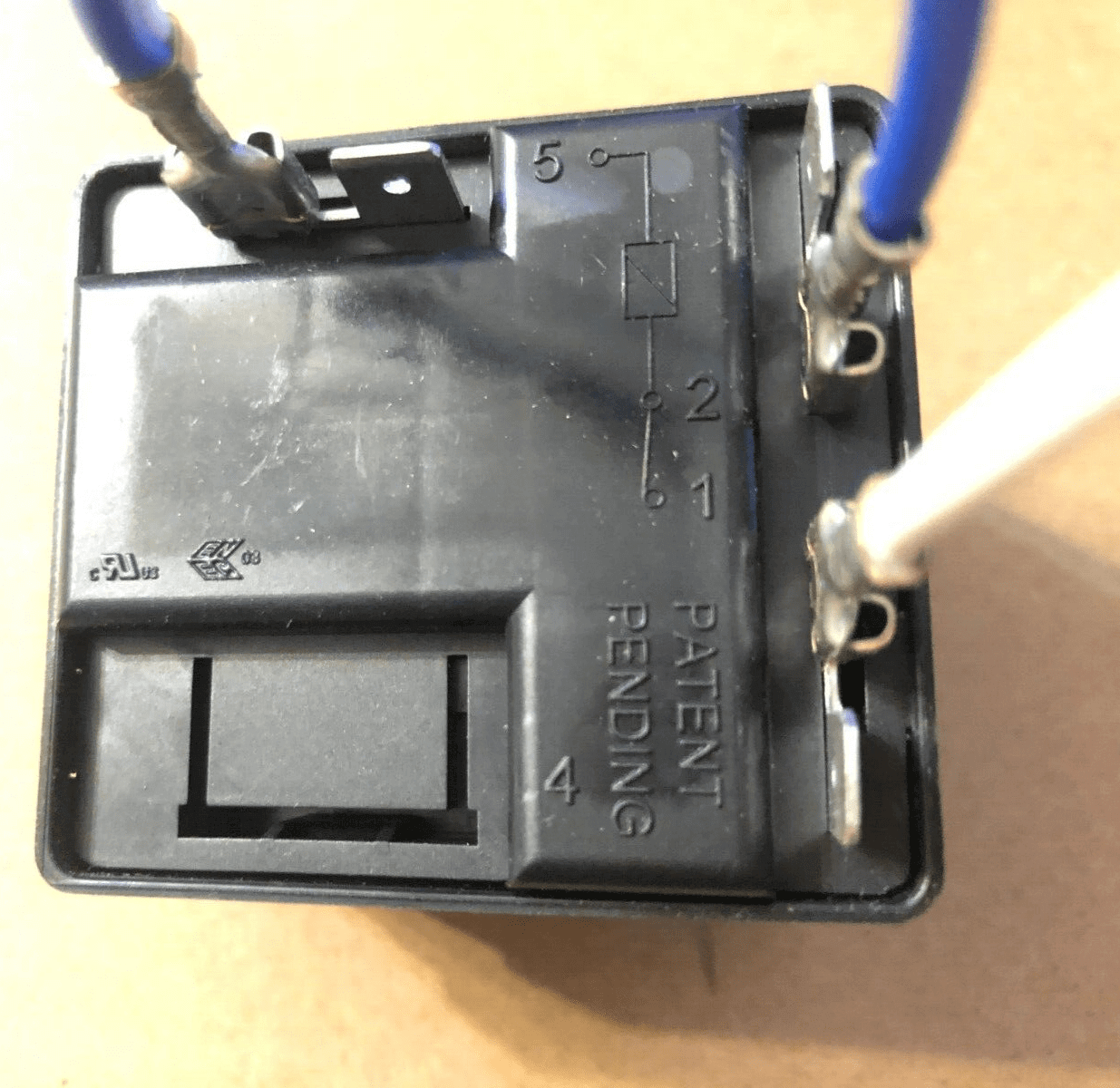 KICKSTART Start Relay RVA6AMYL-357 #650502 is a compact, high-efficiency start relay designed for reliable motor start-up in various applications.