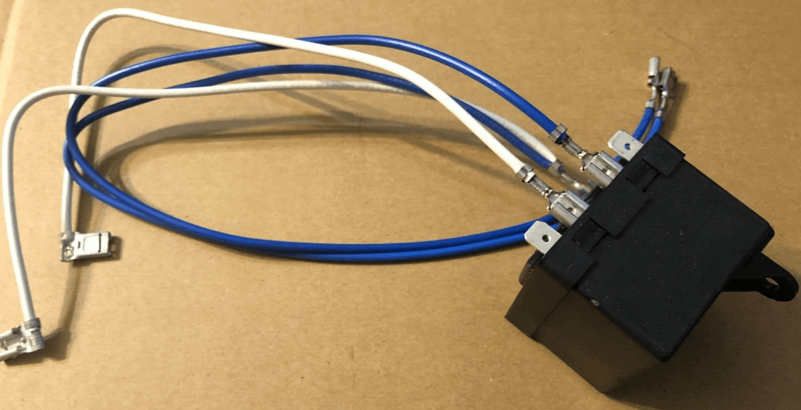 KICKSTART Start Relay RVA6AMYL-357 #650502 is a compact, high-efficiency start relay designed for reliable motor start-up in various applications.